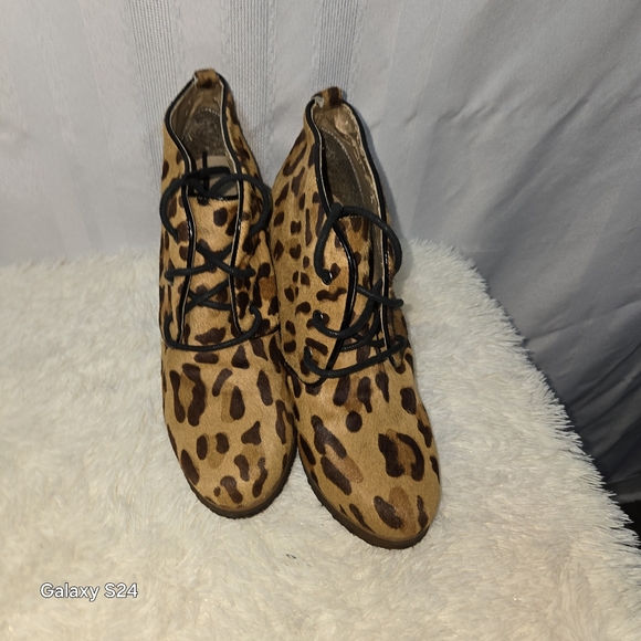 SHOEMINT WEDGE ANKLE BOOTIE PONY HAIR ROUND TOE  LACE UP JOLLY  HEEL 4" SIZE 6.5 - Picture 11 of 13